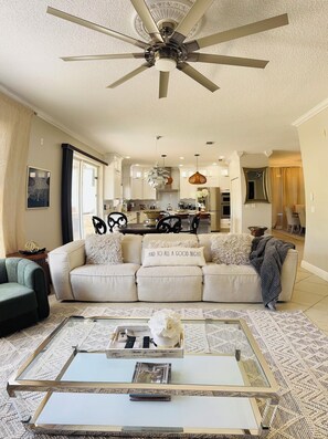 スマートテレビ