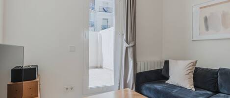 电视、立体声音响