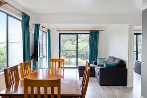 Villa familiar | Área de sala de estar | Smart TV 