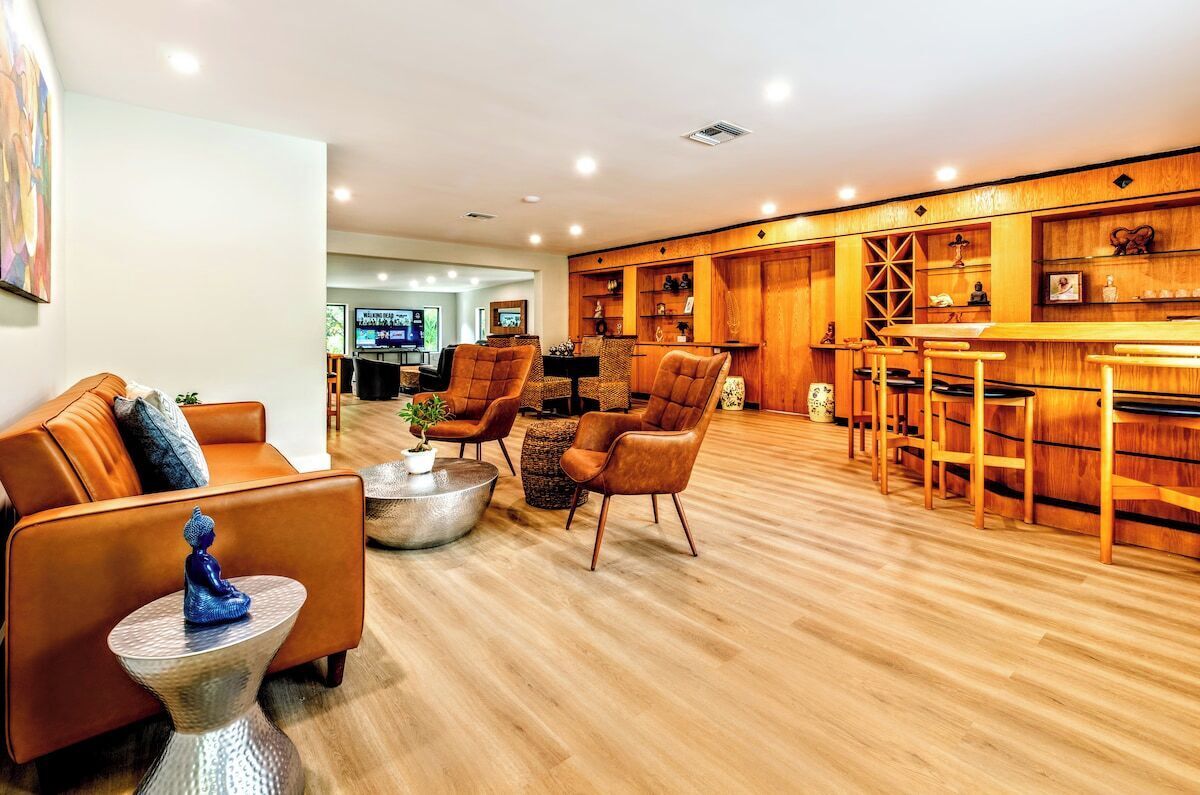 Wonderkoi Luxury Villa: Private Pool & Zen Gardens Near Keys - Homestead, FL
