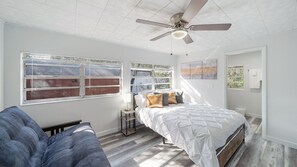 4 camere, ferro/asse da stiro, Wi-Fi, lenzuola