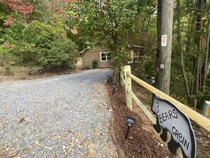Property grounds - Cozy Cabin with Hot Tub - Surrounded by woods! (Blue Ridge)