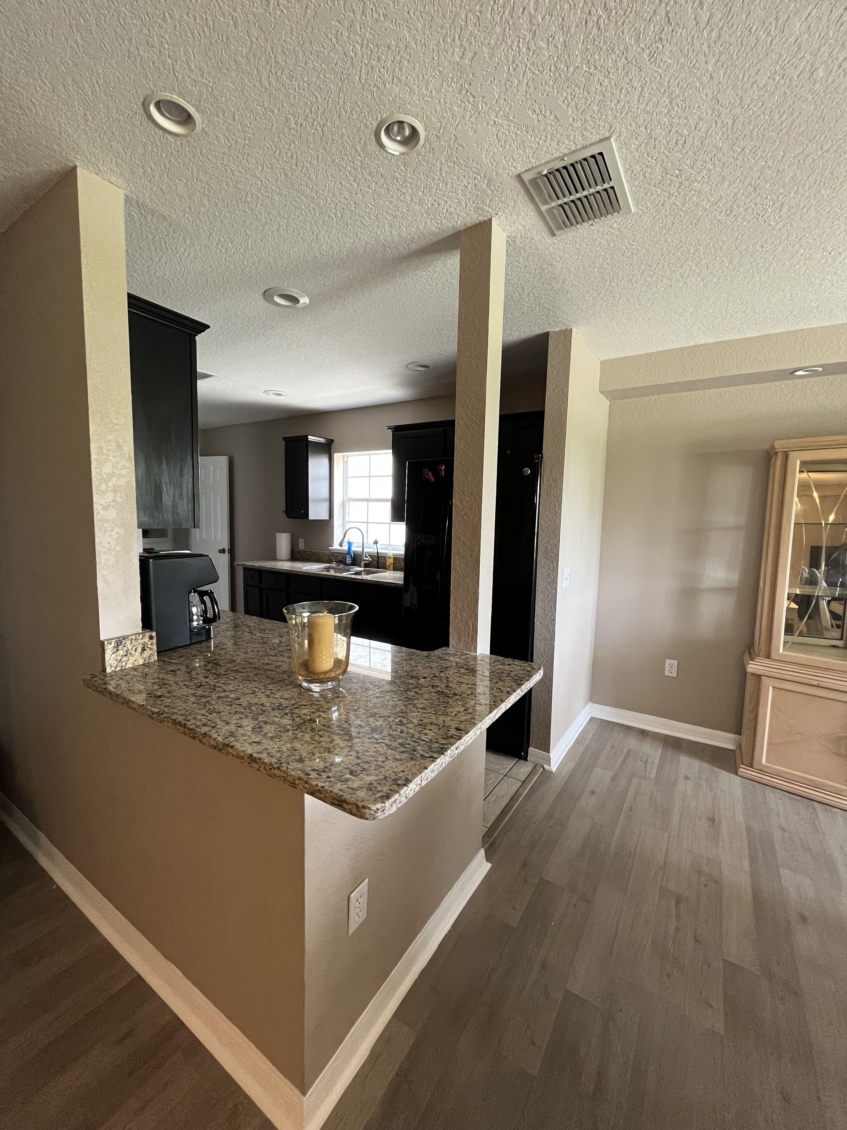 冰箱、微波炉、烤箱、炉灶