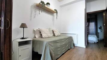 2 多间卧室、熨斗/熨衣板、旅行婴儿床、免费 WiFi