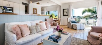 The Vintage Cottage, Oneroa