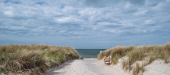Vacation Home "Strandnahes Ferienhaus" with Private Terrace, Private Garden & Wi-Fi