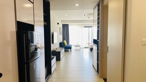 Panoramic Studio | Blackout drapes, WiFi (free)
