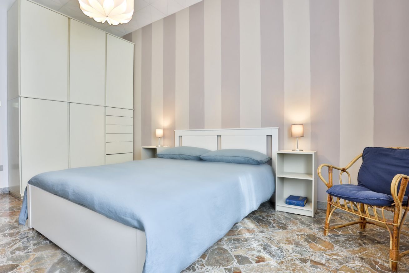 3 chambres, fer et planche à repasser, Wi-Fi, draps fournis