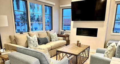 Casa Clemente Las Palmas-3 Bed Beach Home / Heart of San Clemente / Rooftop Deck