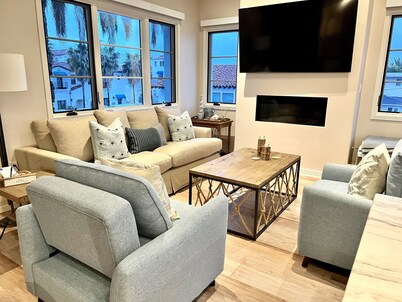 Casa Clemente Las Palmas-3 Bed Beach Home / Heart of San Clemente / Rooftop Deck