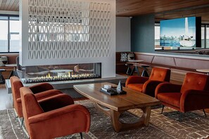 Interior - Sleek First Hill 1BR w/ Gym, BBQ & Lounge, nr soccer field, by Blueground (Seattle)