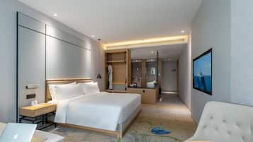 Luxury Single Room | Free minibar, in-room safe, desk, free WiFi