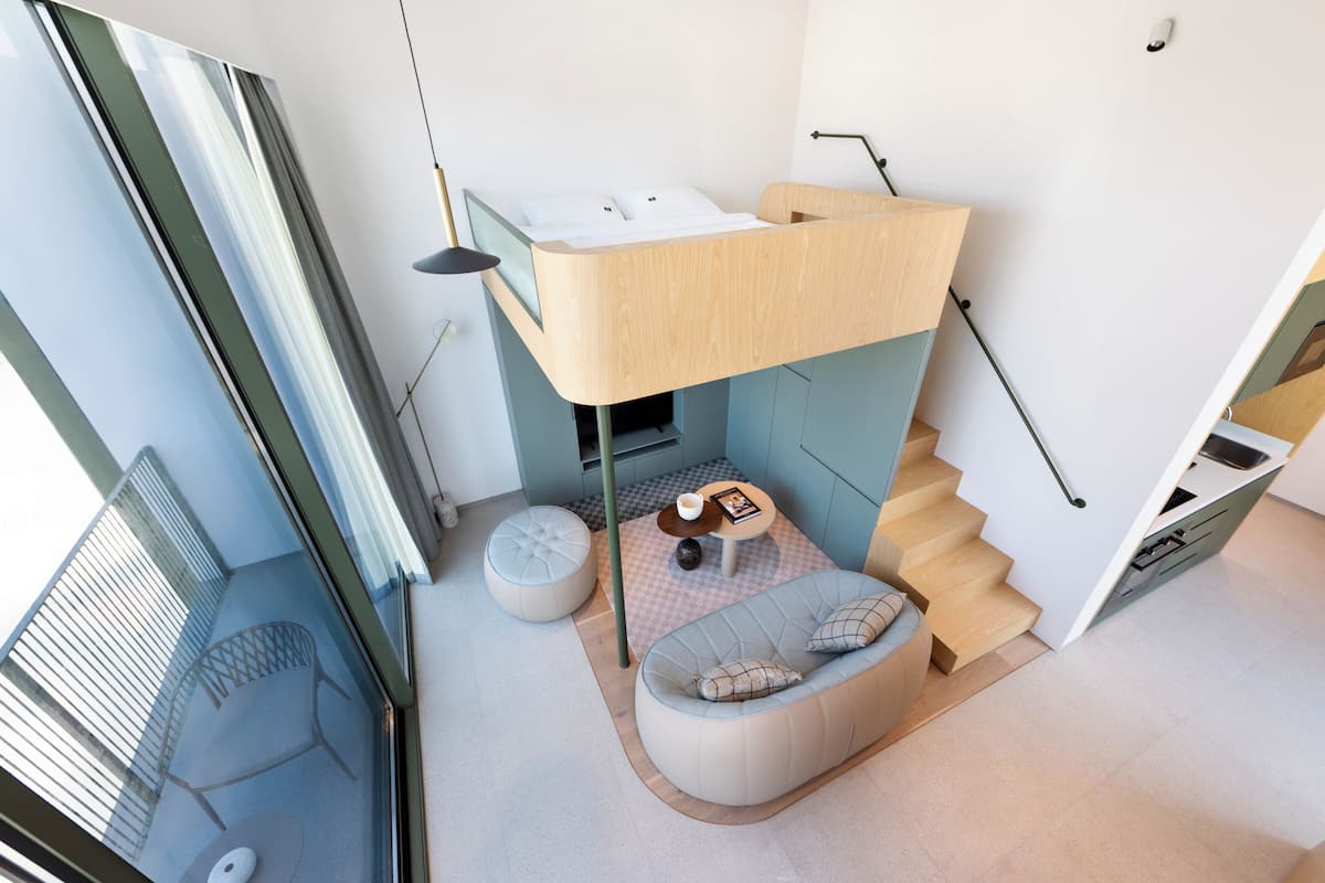 In-room safe, desk, soundproofing, free WiFi