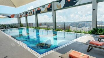 Outdoor pool, pool loungers