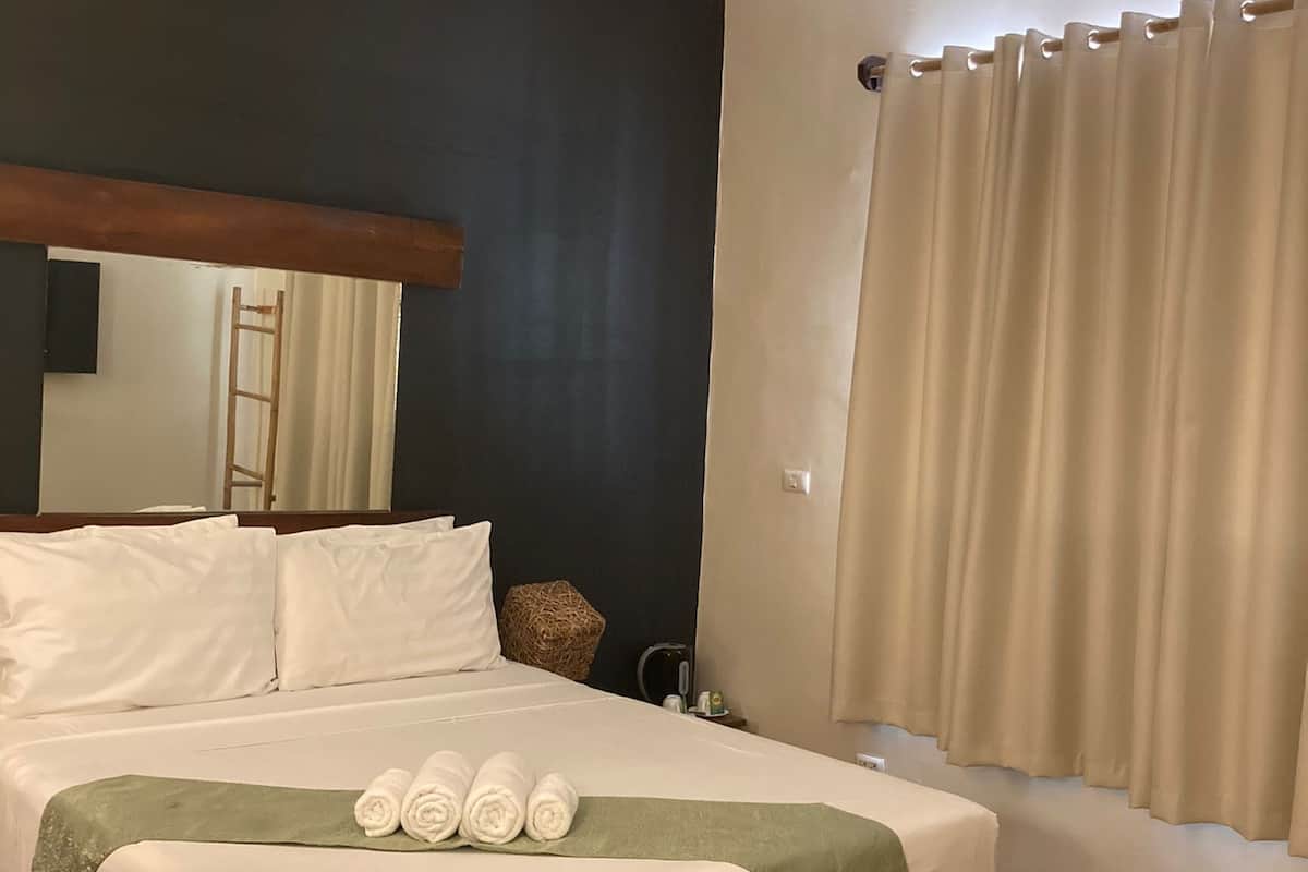 Standard Queen Room | Interior