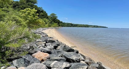 Uncle Bill's Lodge & Soccer Pool Showdown