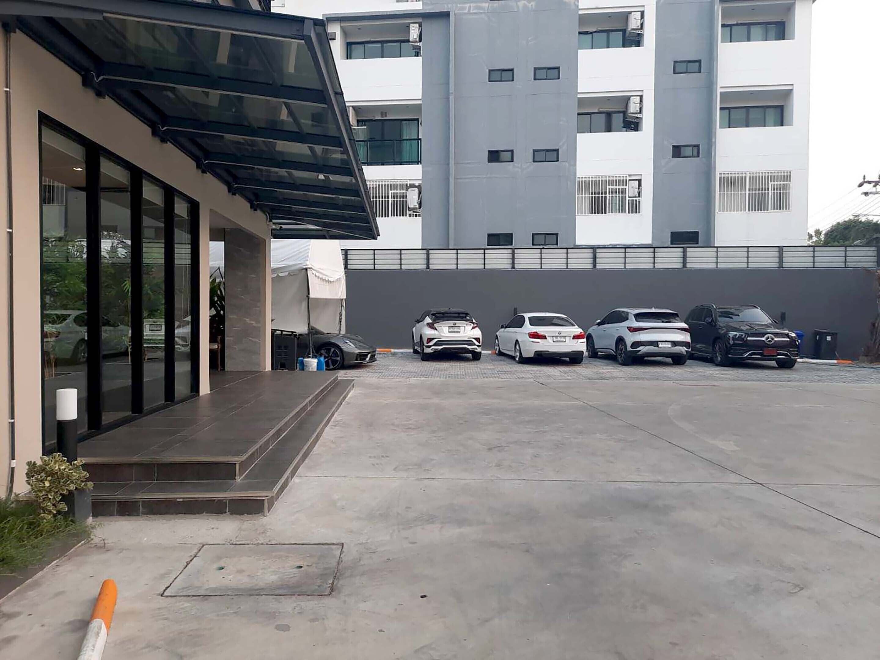 Photo - The 9 Residence Hotel