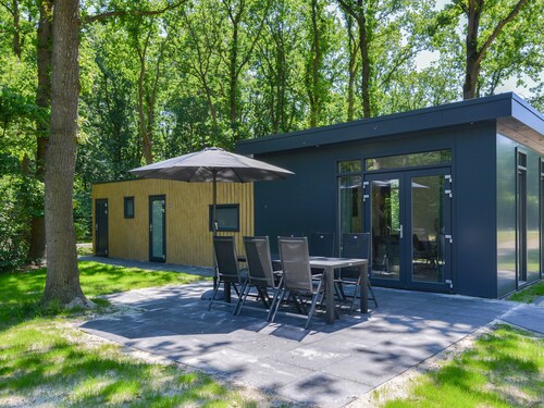 Beautiful chalet with enclosed garden