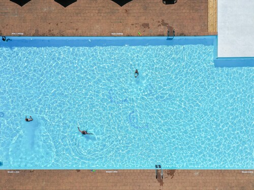 Beautiful chalet with enclosed garden