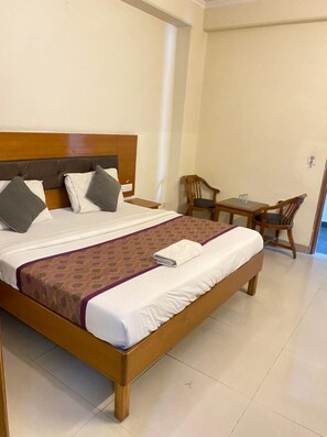 베이직 트윈룸 | 이집트산 면 시트, 고급 침구, 객실 내 금고, 무료 WiFi