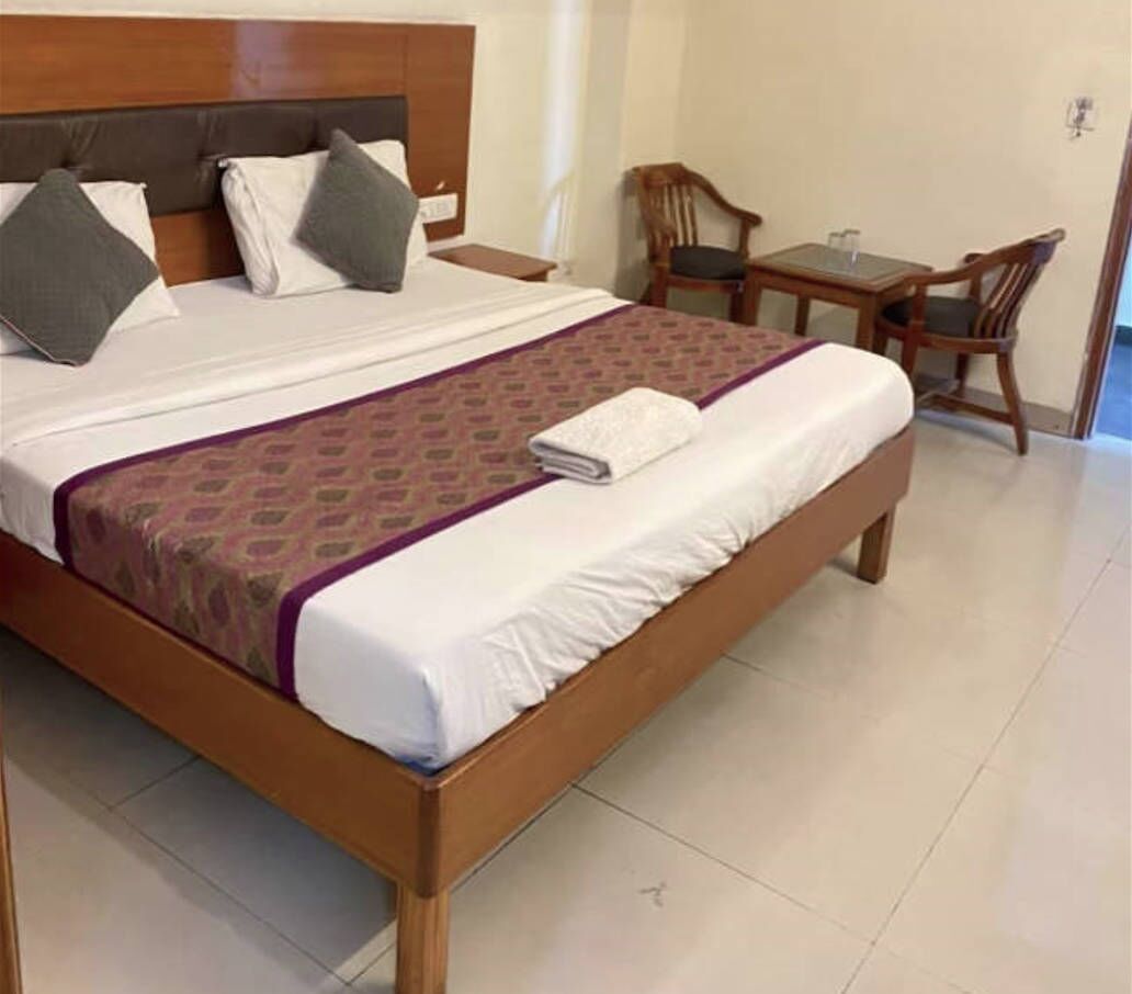 Egyptian cotton sheets, premium bedding, in-room safe, free WiFi
