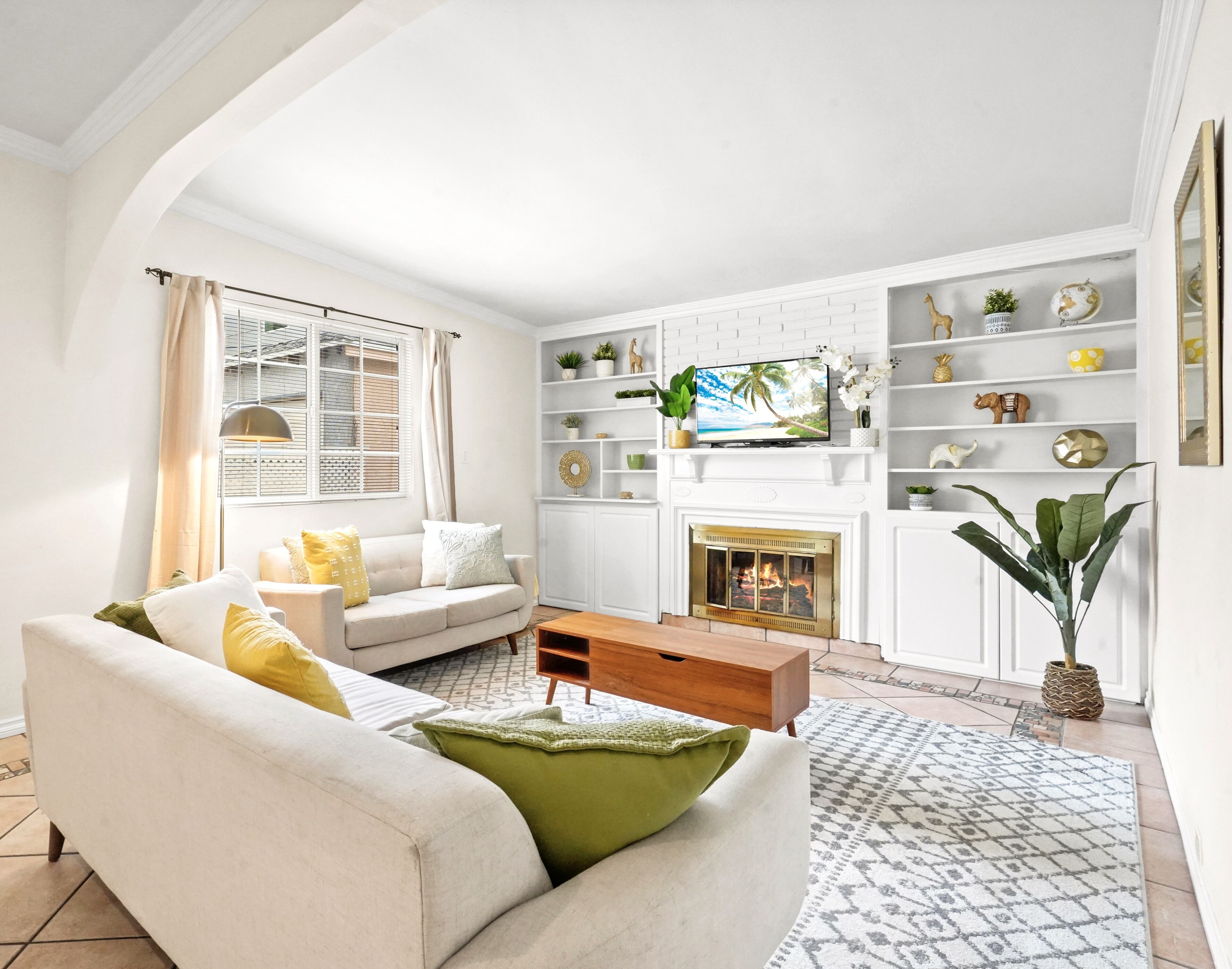 NoHo Chateau - Family Friendly