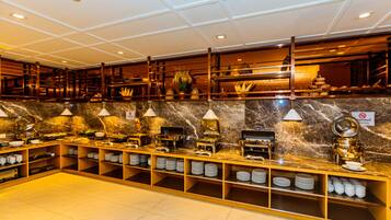 Free daily buffet breakfast