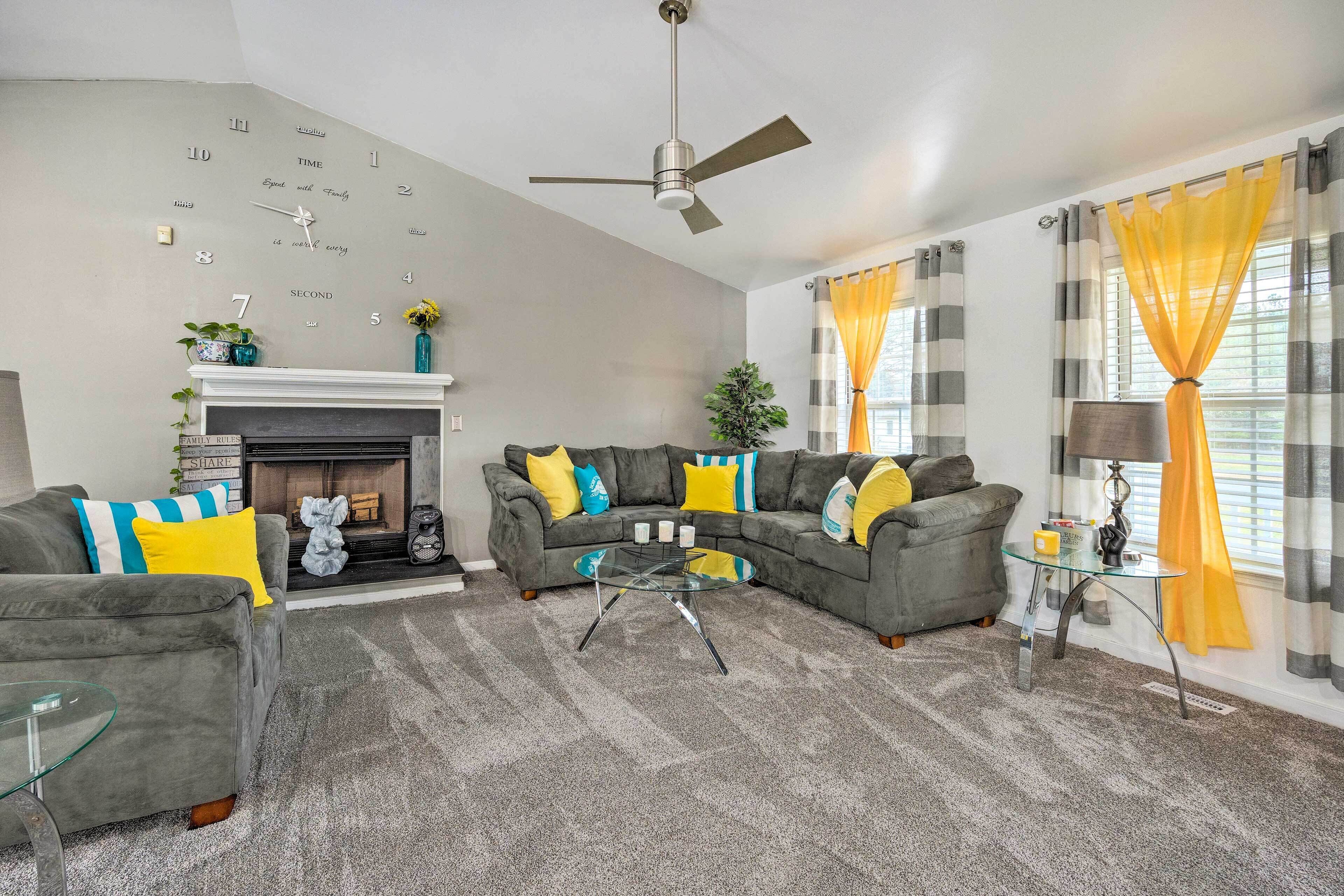 Richmond Home With Pool, 5 Mi To Downtown! - Richmond, VA