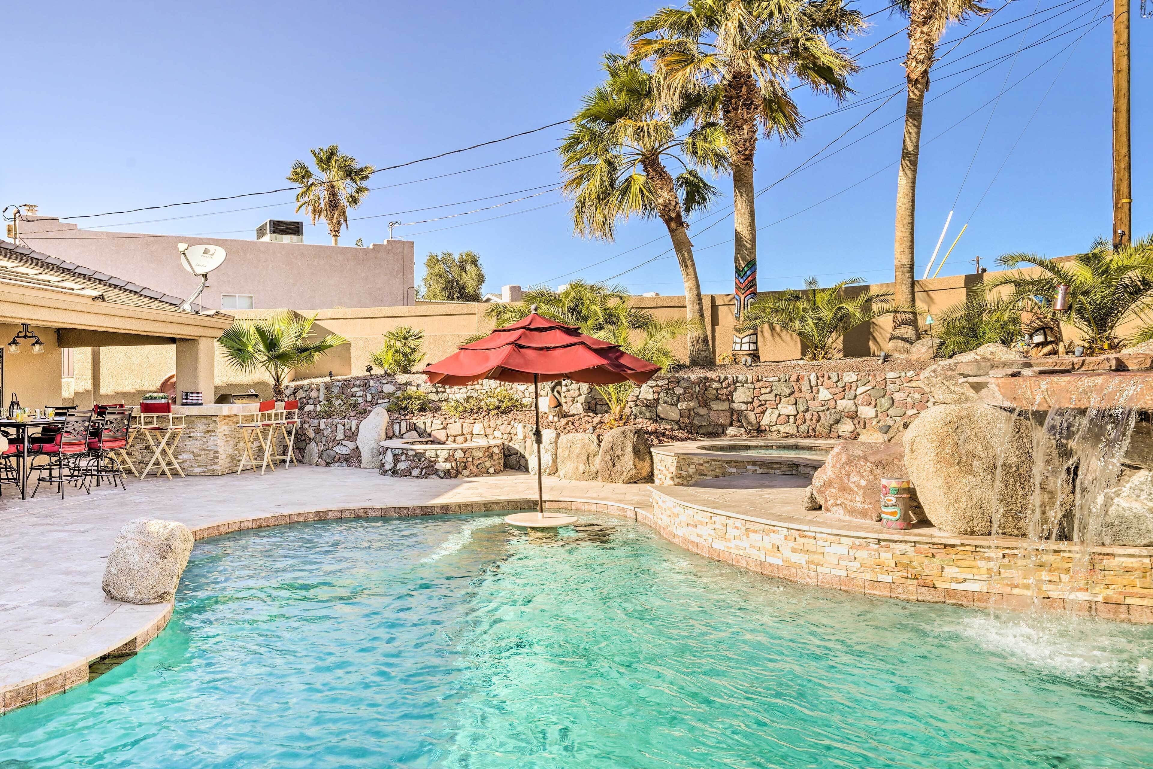 Lake Havasu Family Escape w/ Pool, Hot Tub & Grill
