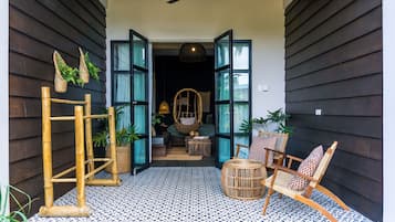 Villa, vue jardin (Four Bedroom) | Terrasse/Patio