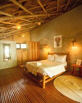 Two Bed Room Holiday Home | 2 bedrooms, in-room safe, laptop workspace, rollaway beds