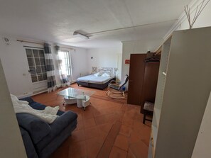 3 Schlafzimmer, Zimmersafe, Bügeleisen/Bügelbrett, Reisekinderbett