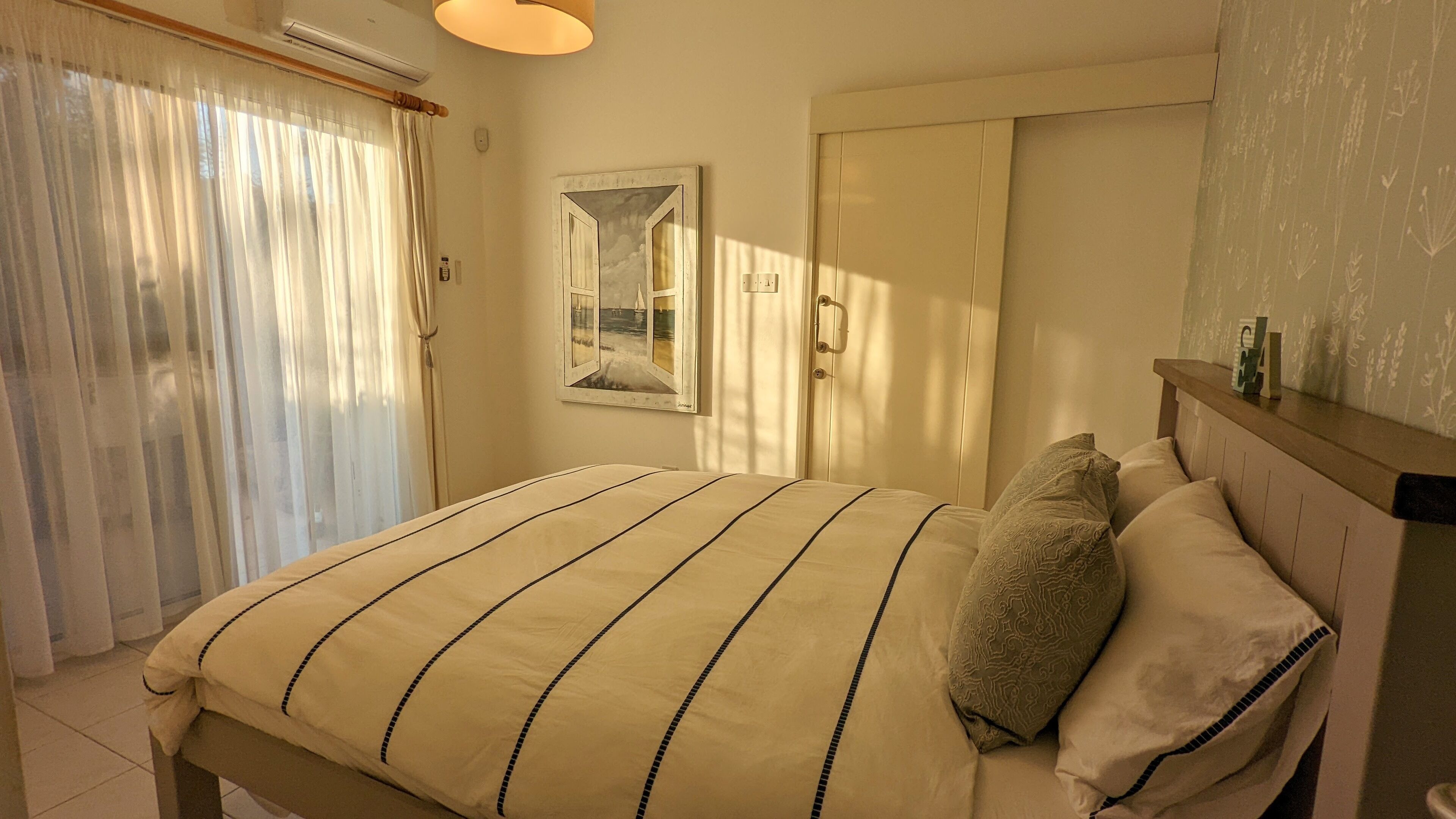 2 bedrooms, free WiFi, bed sheets, wheelchair access