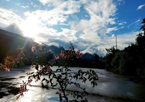 Exterior - Quanba Taigoo - HomeStay (Quan Ba)