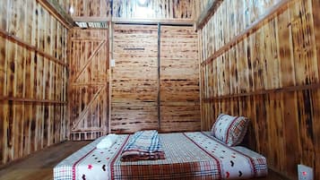 Classic Room, 3 Bedrooms | 3 bedrooms, hypo-allergenic bedding, down duvets, Tempur-Pedic beds