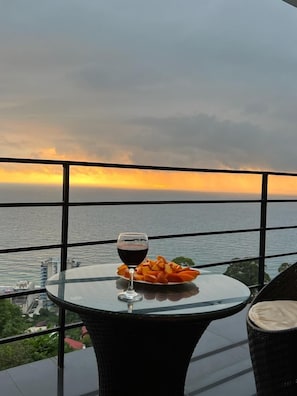 Free WiFi, bed sheets - Hotel Hills Kvariati (Batumi)