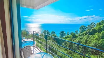 Executive Double Room, 1 Queen Bed, Non Smoking, Sea View | Balcony