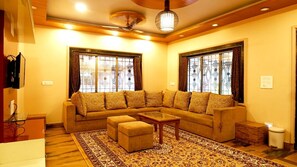 Family Villa, Multiple Beds, Valley View, Garden Area | Living area - Bagicha Villa and Cottage (Mahabaleshwar)