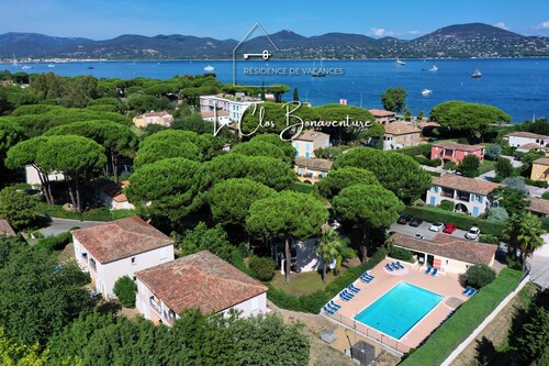 Beautiful renovated apartment near the beach and Saint Tropez