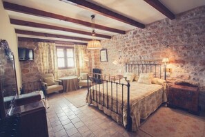 Room - Meson Don Quijote (Mota del Cuervo)