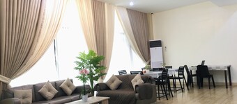 Gmaya Suites
