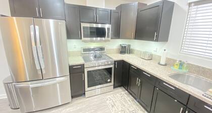 BonVoyage-Sleep&Sail-OvernightLayovers-Sleeps 8 Near Airport-Cruise Ports