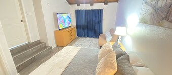 BonVoyage-Sleep&Sail-OvernightLayovers-Sleeps 8 Near Airport-Cruise Ports