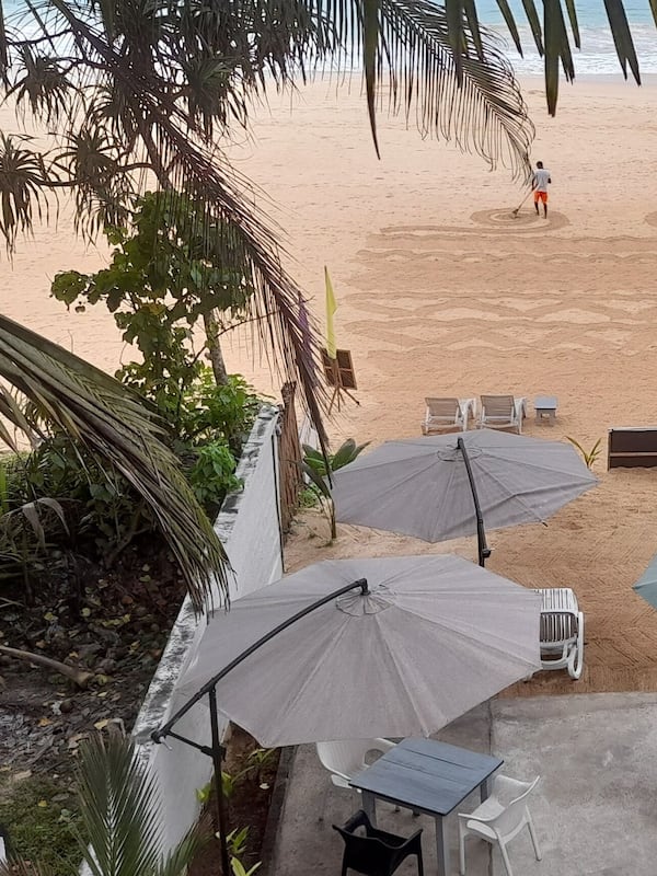 Deluxe Double Room, 1 King Bed, Balcony, Sea View | Beach/ocean view
