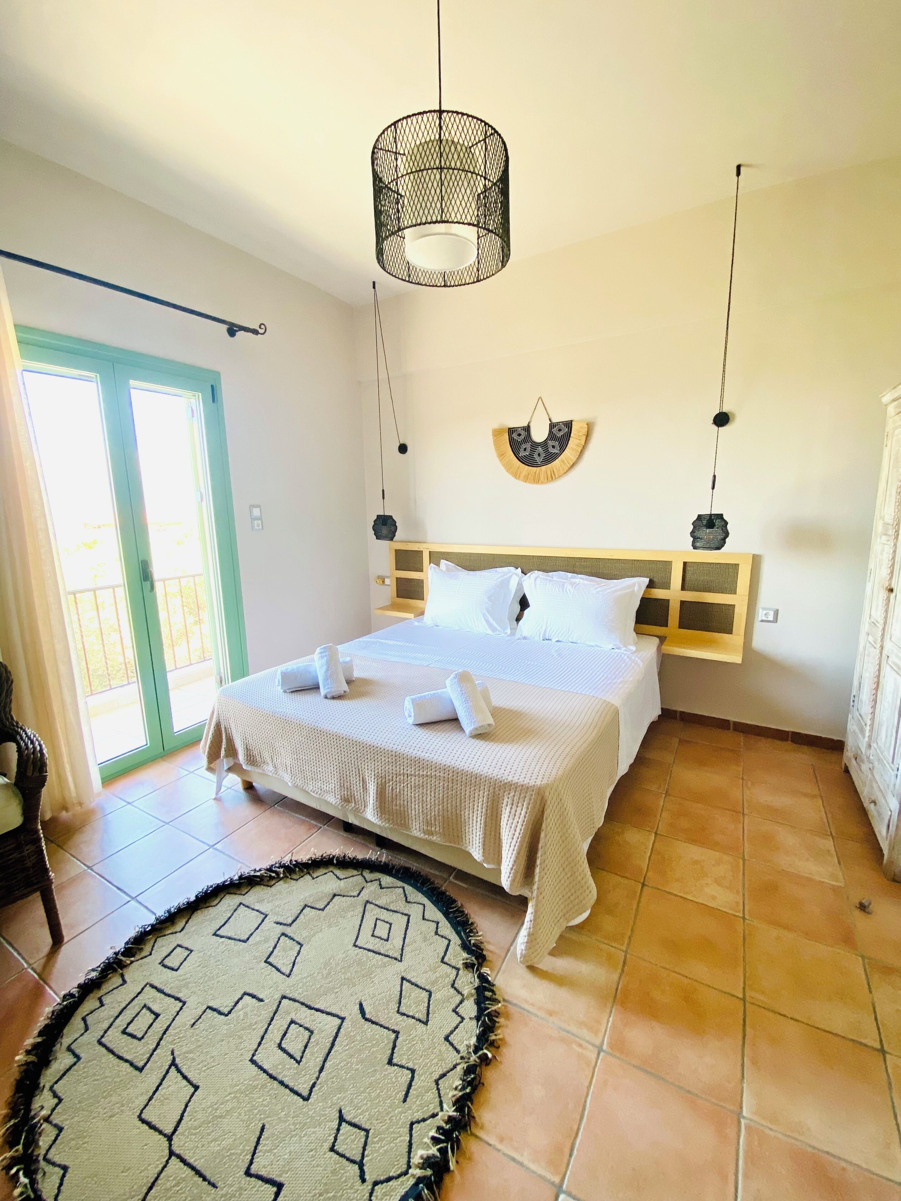 3 slaapkamers, een bureau, een strijkplank/strijkijzer, gratis wifi