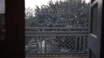 Luxury Studio Suite, 1 King Bed, City View | View from room