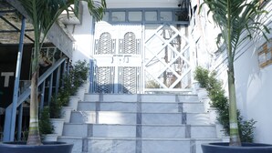 واجهة المنشأة