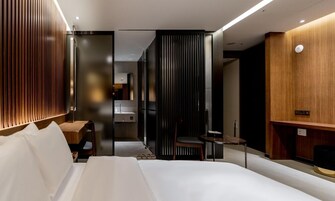 Decoración personalizada, muebles diferentes y wifi gratis 