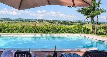 Villa near Orvieto with private garden, pool and AC
