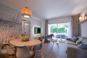 Smart-TV, Tischtennisplatte